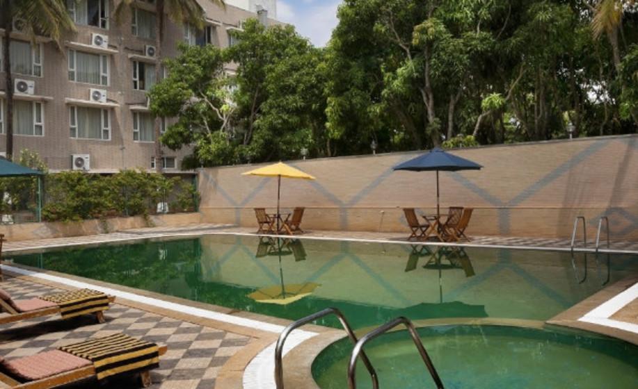 Mayur Aaditya Resort Dharwad Exterior foto